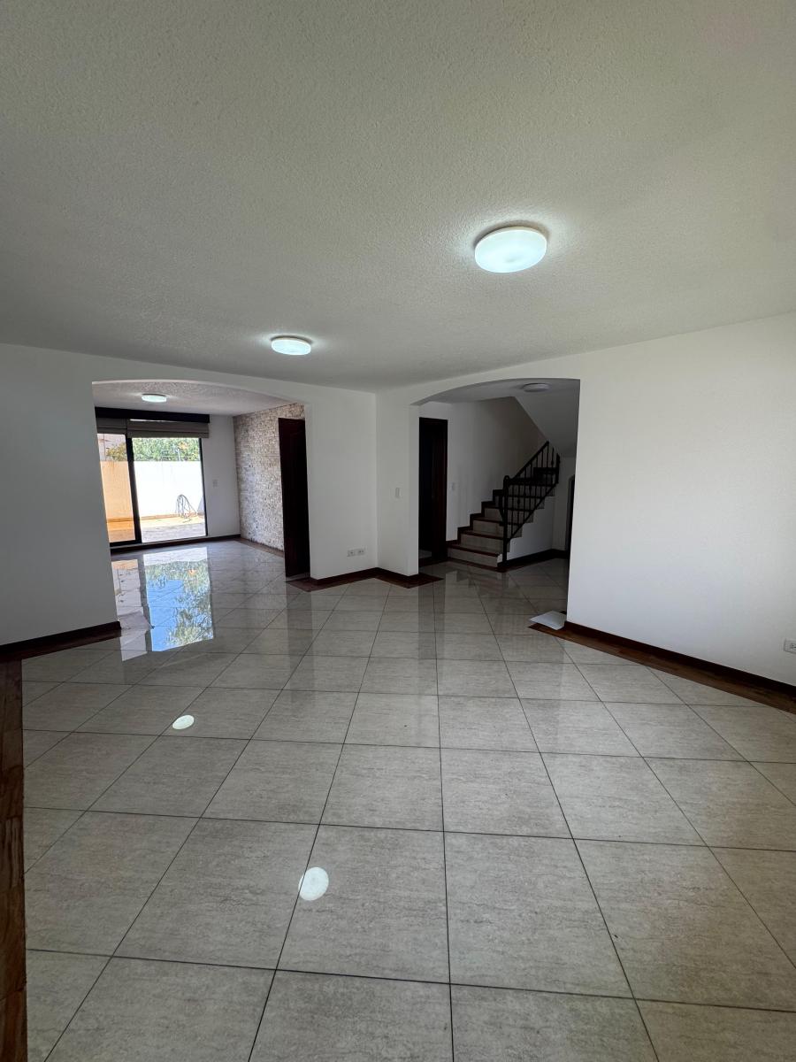 Cumbaya Vendo Casa Conjunto Privado — imagen 5