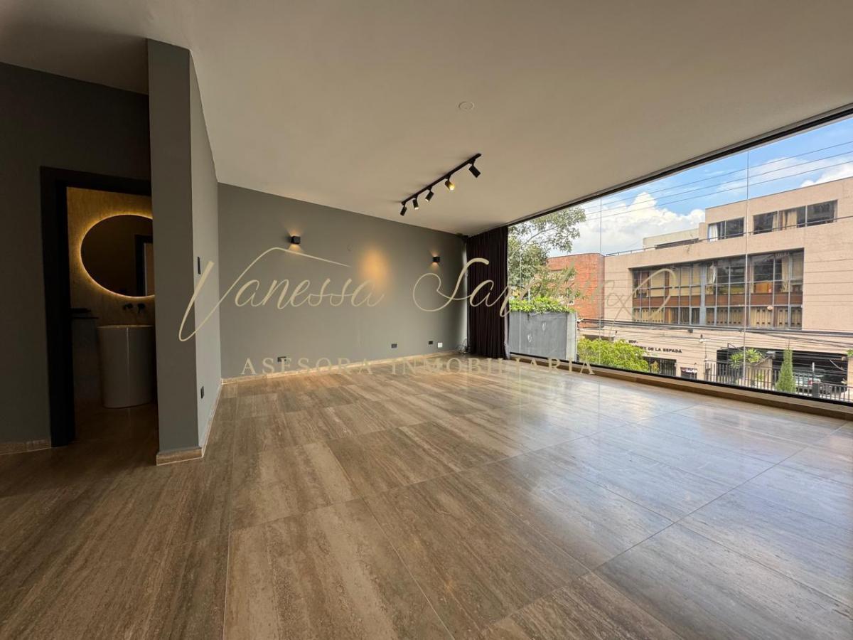Vendo Casa Independiente Remodelada en La Gonzales Suarez, Quito - Ecuador — imagen 4