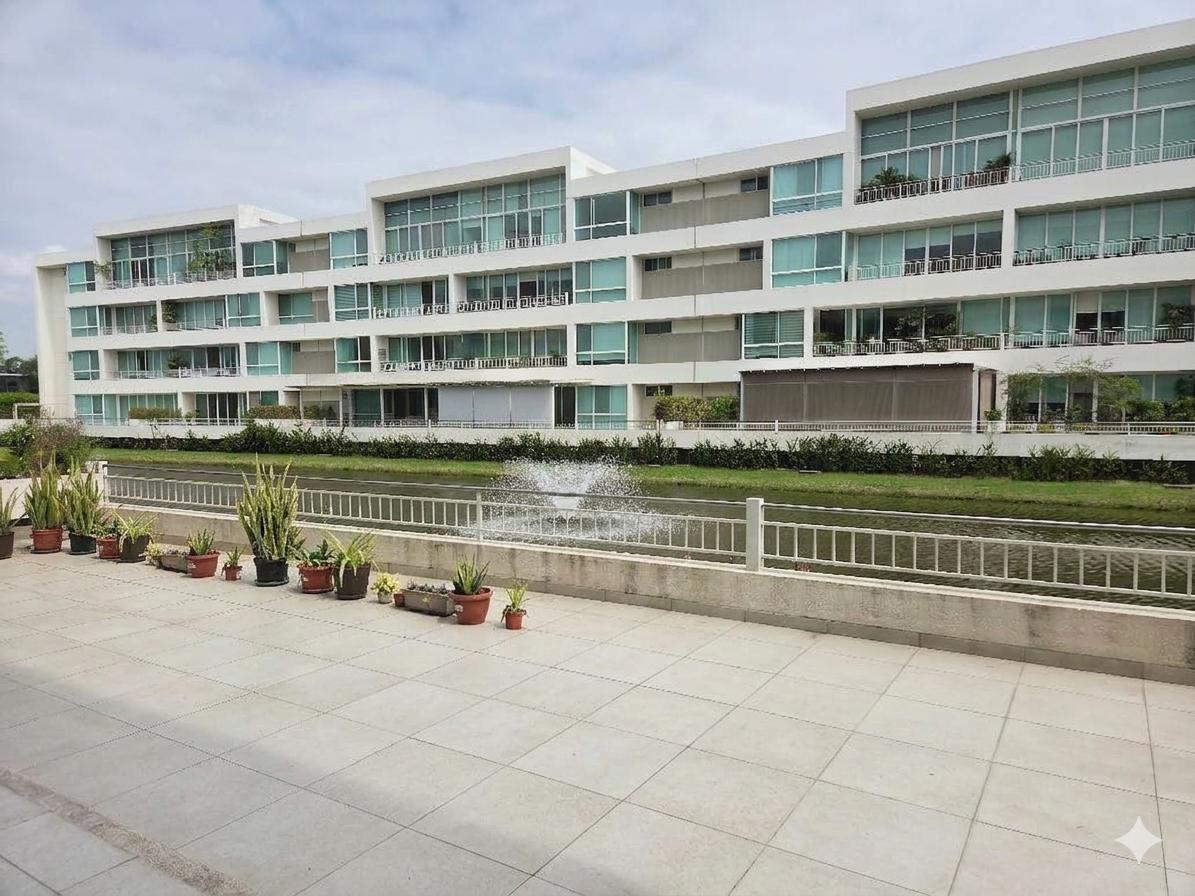 Hermoso Departamento de 3 Habitaciones con Amplia Terraza y Vista Al Lago, Guayas — imagen 3