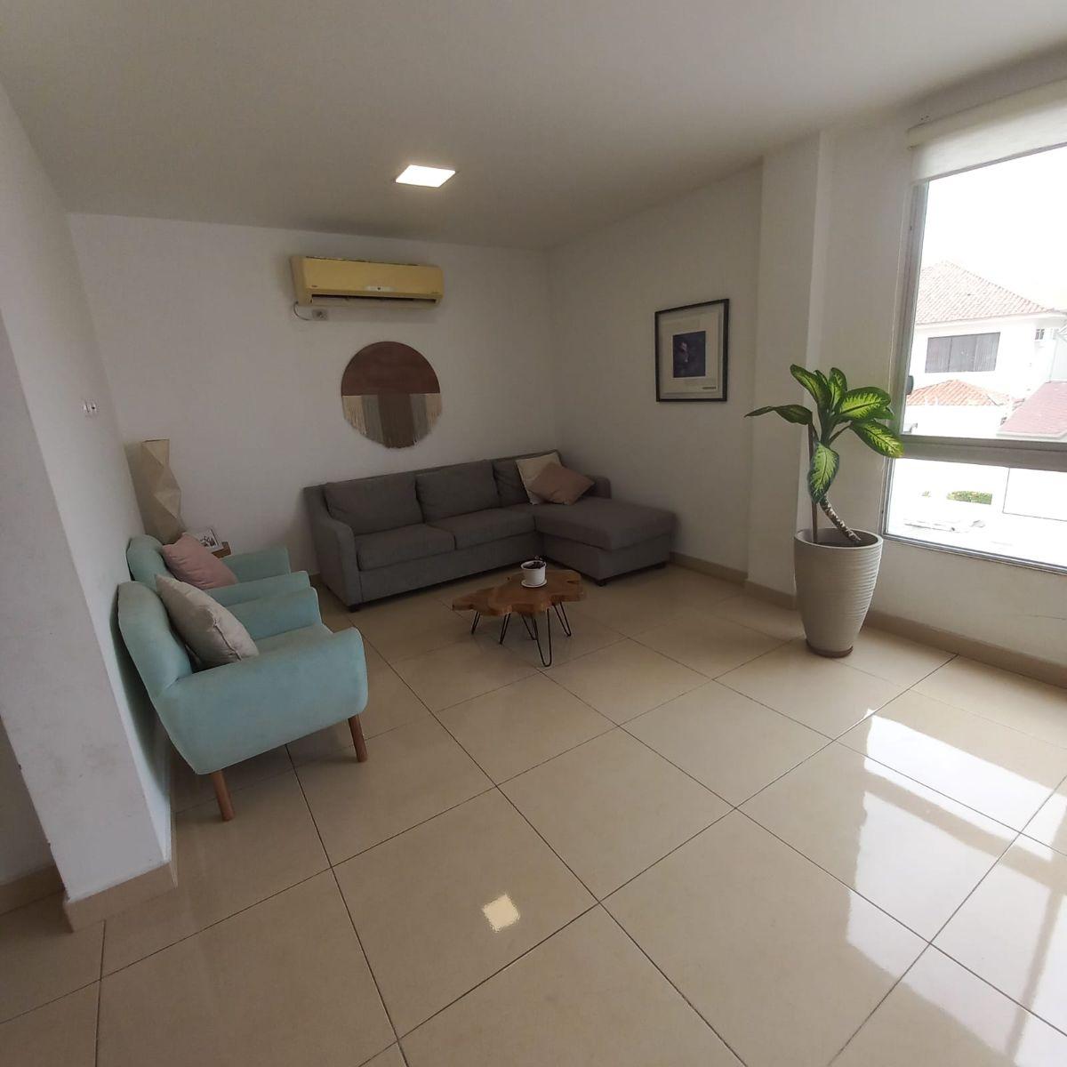 Se Vende Departamento Amplio en Colinas de Los Ceibos!, Guayas — imagen 7
