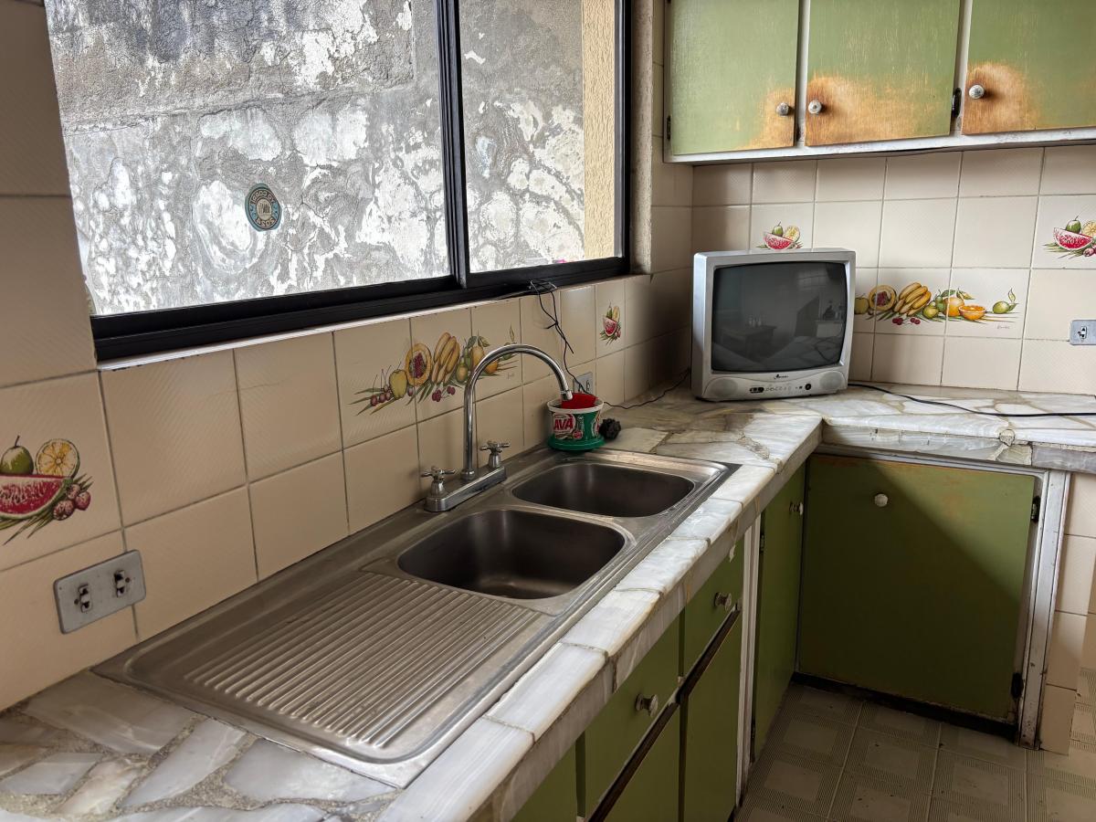 Casa en Venta a Remodelar Dentro de Conjunto - Sector de Las Casas — imagen 9