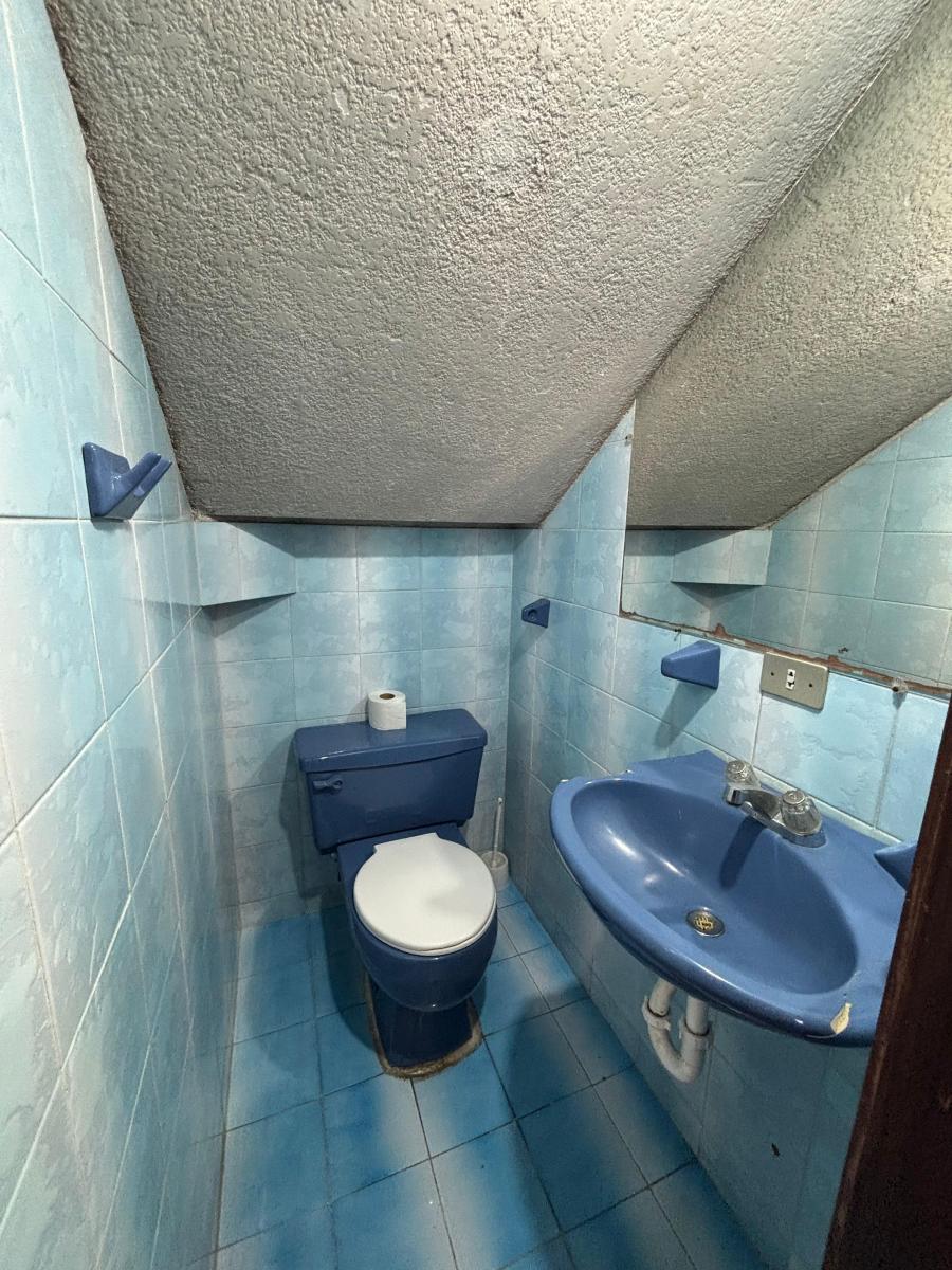 Casa en Venta a Remodelar Dentro de Conjunto - Sector de Las Casas — imagen 7