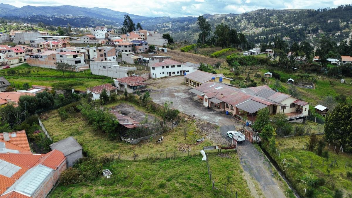 Amplio Terreno en Venta, Sector Ricaurte, Cuenca, Azuay — imagen 2