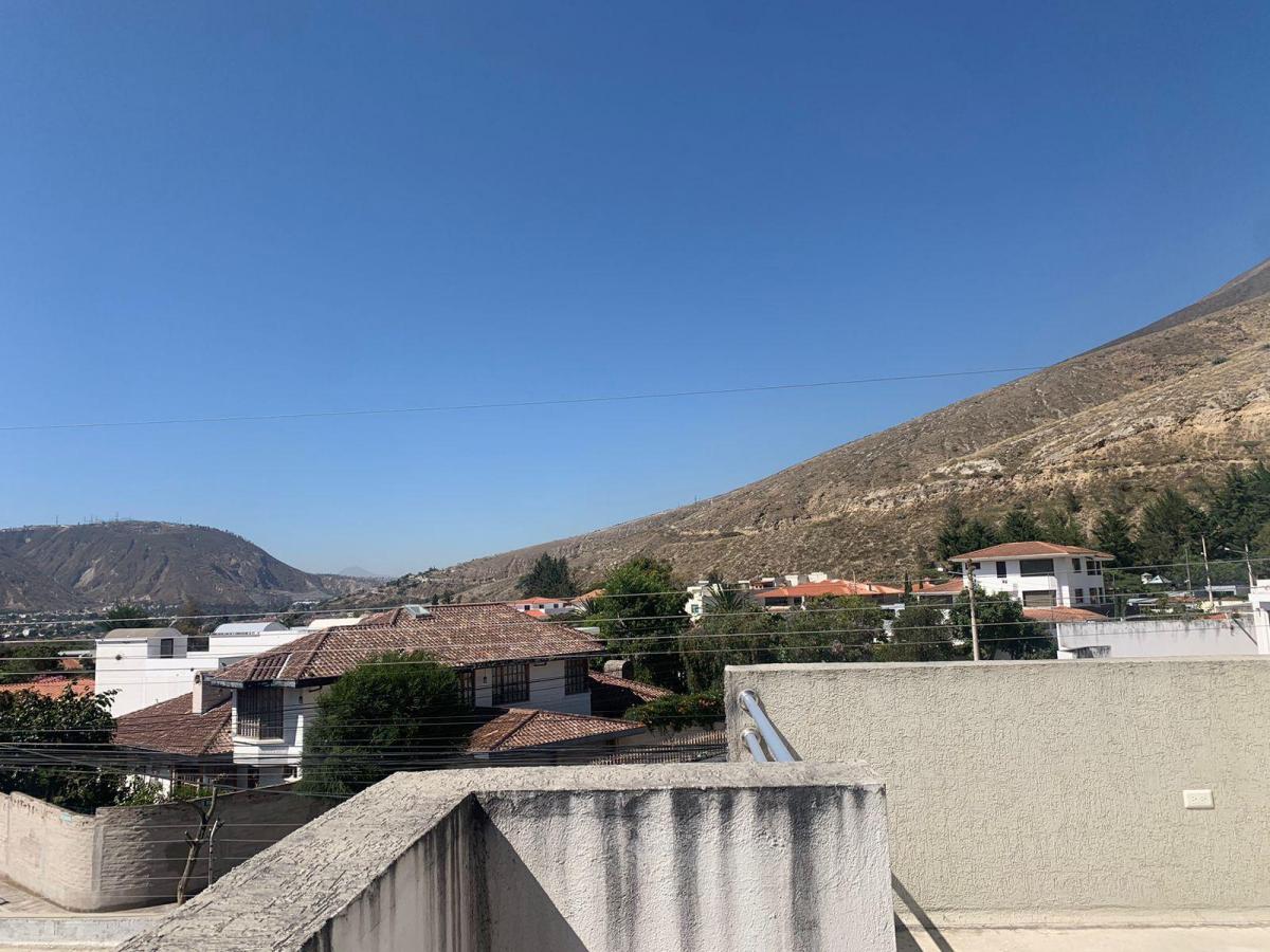 Venta Casa en La Mitad del Mundo, en Urbanizacion — imagen 9