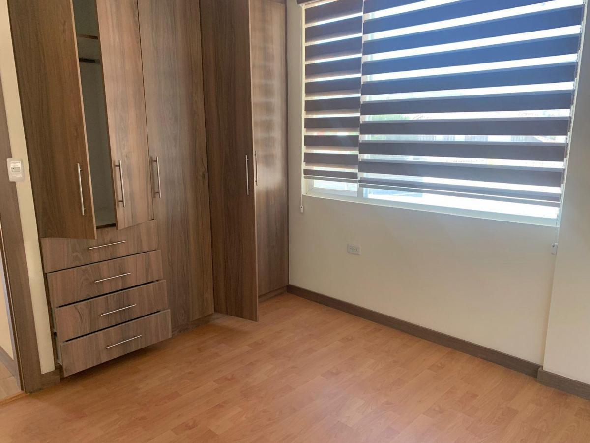 Venta Casa en La Mitad del Mundo, en Urbanizacion — imagen 6