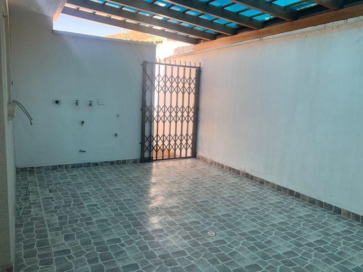 Venta Casa en La Mitad del Mundo, en Urbanizacion — imagen 5