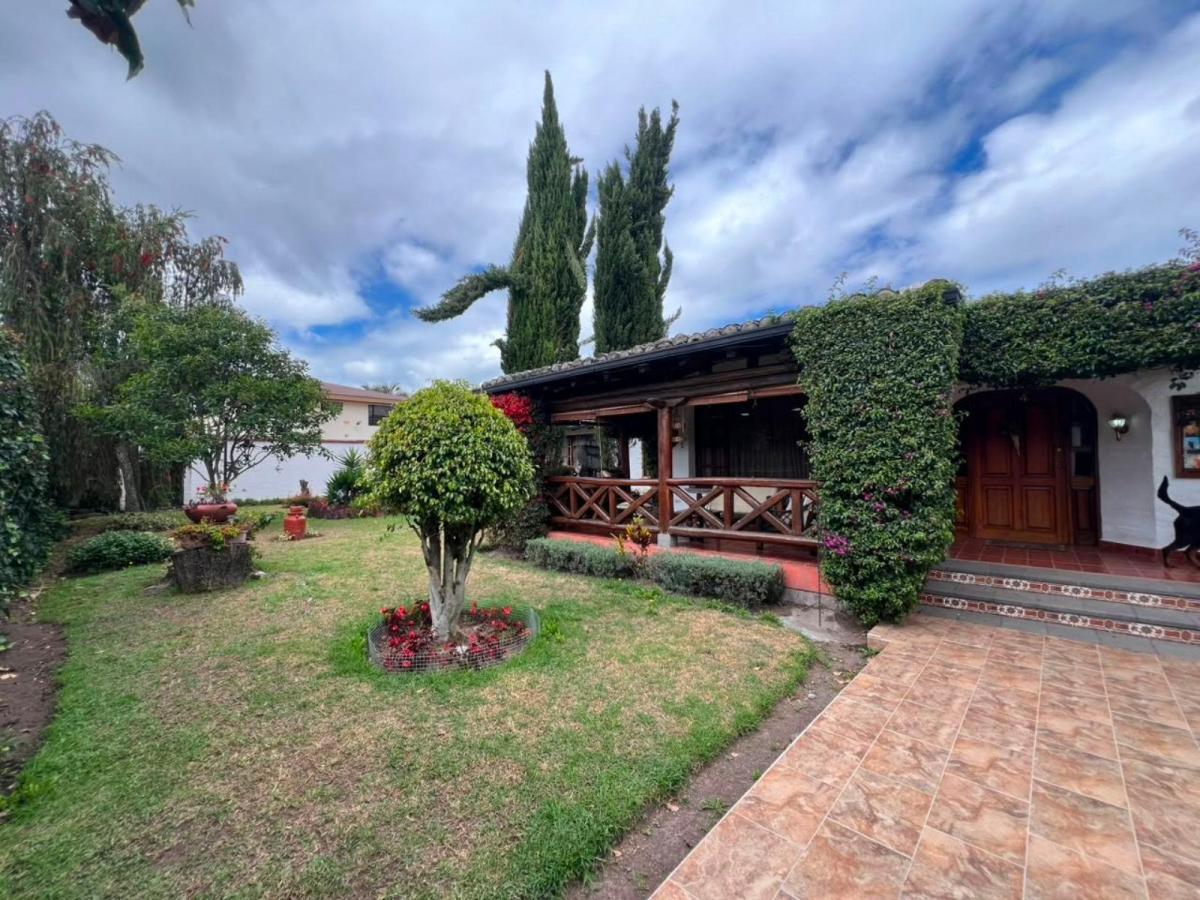 Casa de Una Planta en Venta, Valle de Los Chillos, Sector San Juan de Dios con Amplio Jardin — imagen 9