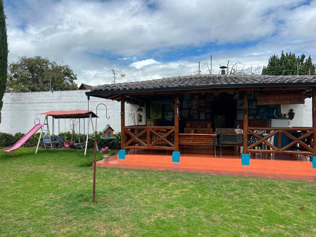 Casa de Una Planta en Venta, Valle de Los Chillos, Sector San Juan de Dios con Amplio Jardin — imagen 5