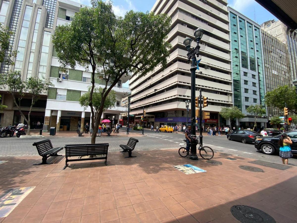 Empresa Multinacional Vende Oficina en Av 9 de Ocrtubre, Guayas — imagen 10