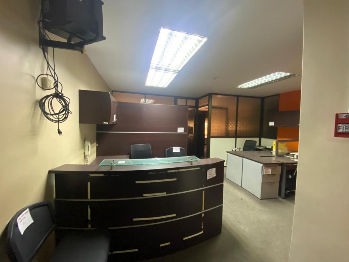 Empresa Multinacional Vende Oficina en Av 9 de Ocrtubre, Guayas — imagen 3