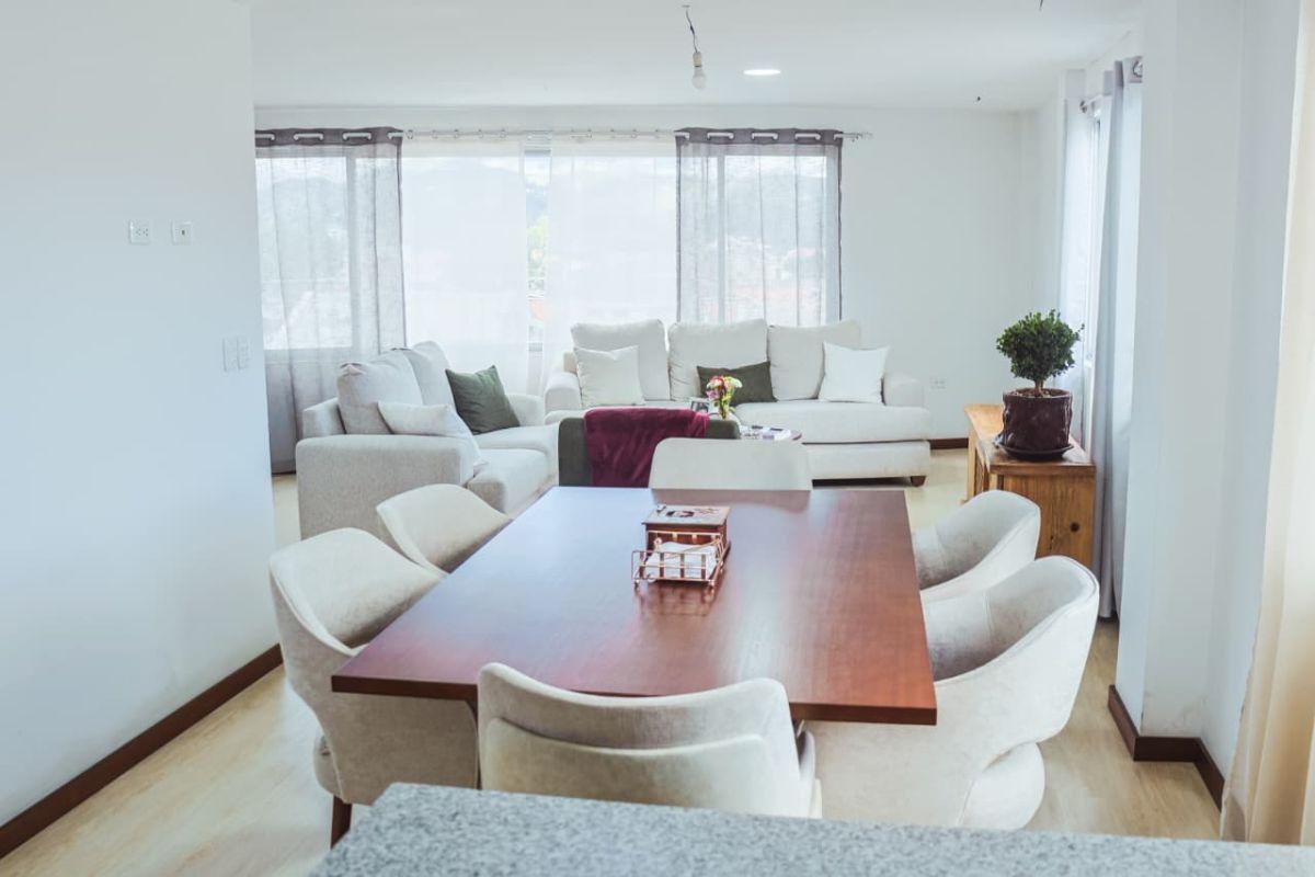 Departamento Duplex de Venta Sector San Blas, Azuay — imagen 9
