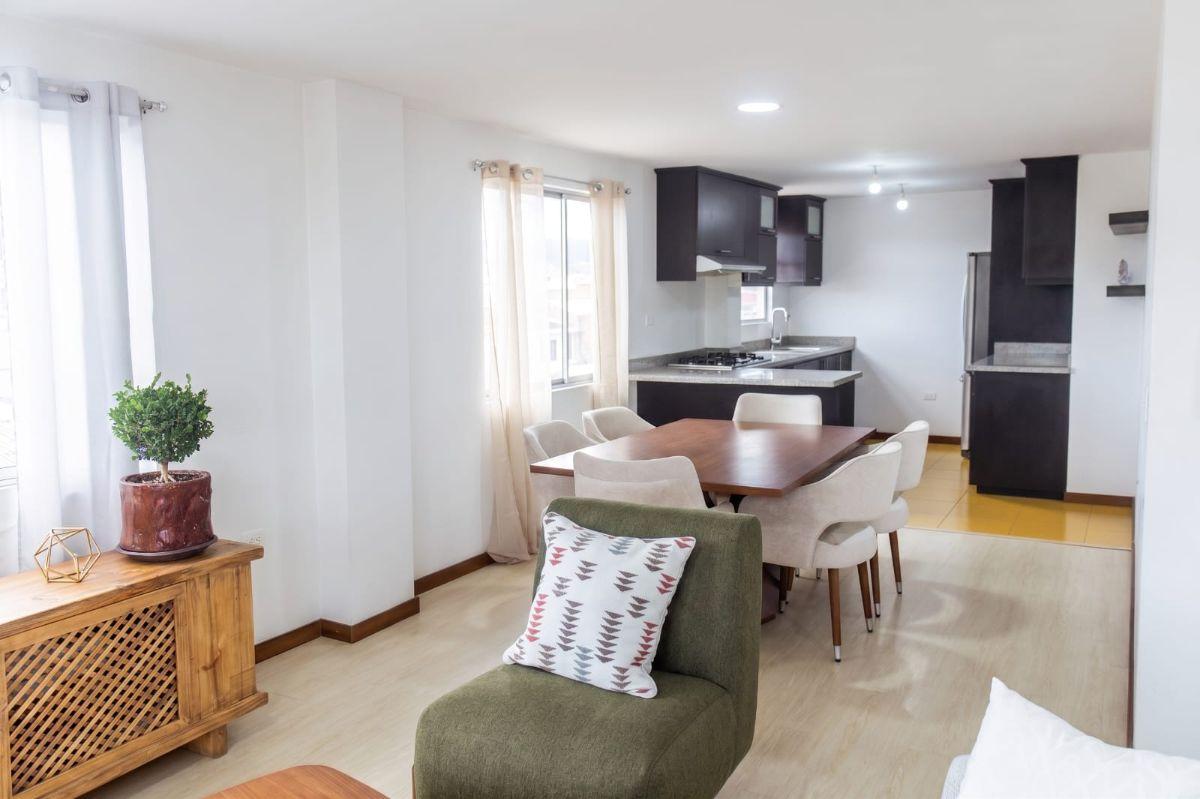 Departamento Duplex de Venta Sector San Blas, Azuay — imagen 8