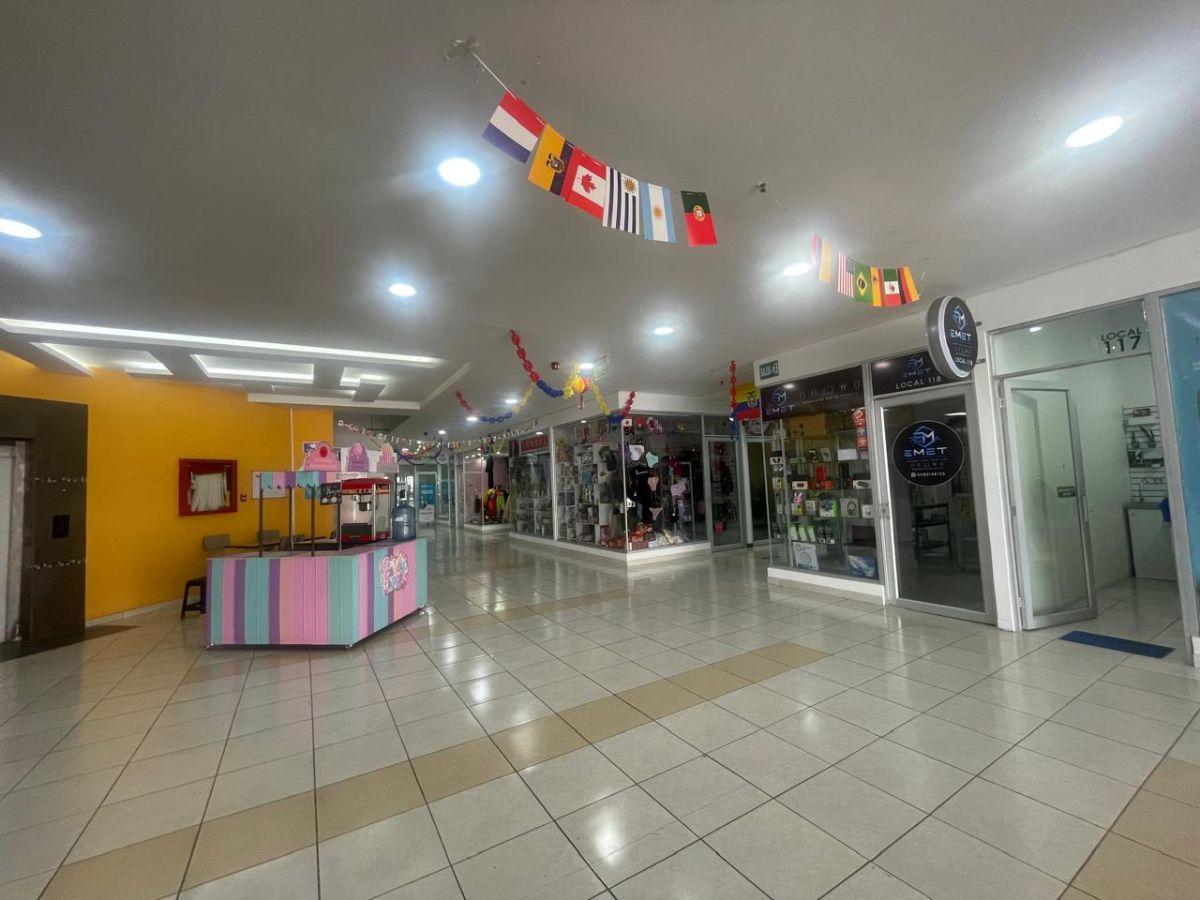 Local Comercial en Venta Plaza Real Calderon — imagen 10