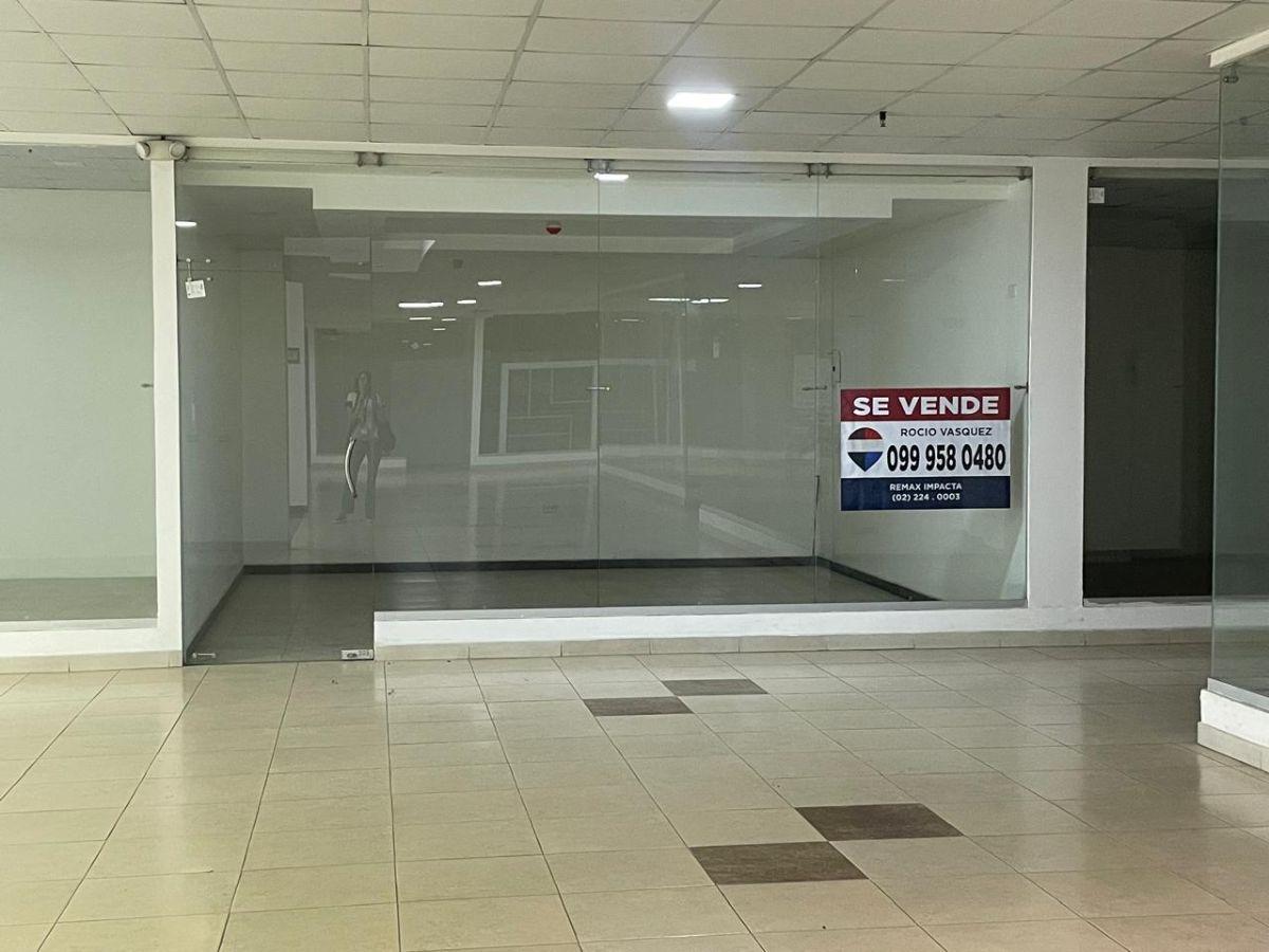 Local Comercial en Venta Plaza Real Calderon — imagen 4