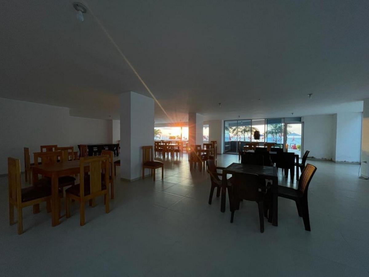 Vendo Local Comercial Frente Al Mar Junto Al Diamond Beach en Tonsupa — imagen 10