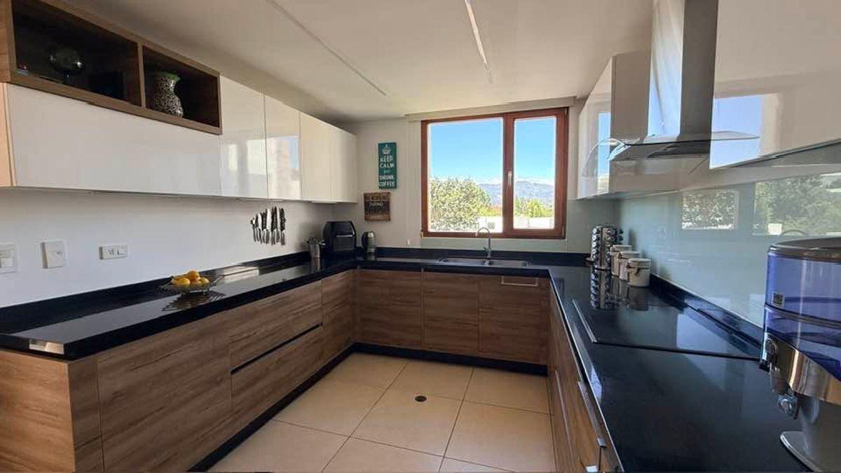 Departamento de 191 m² con 3 Dorm. en Venta en Cumbayá — imagen 2
