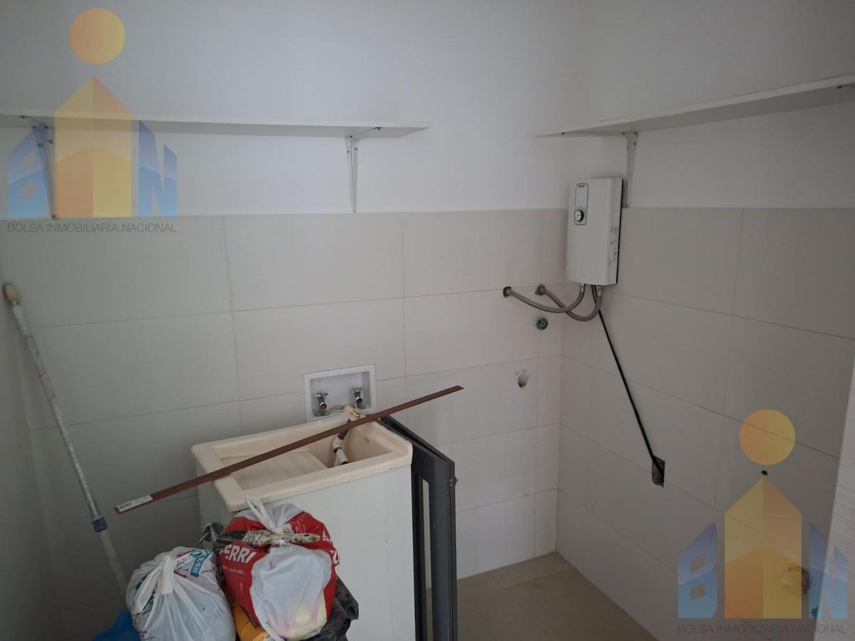 Venta Departamento 2 Habitaciones, estudio Terraza Monteserrin — imagen 4