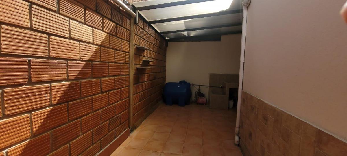 Casa en Venta, Sector El Valle, Azuay — imagen 9
