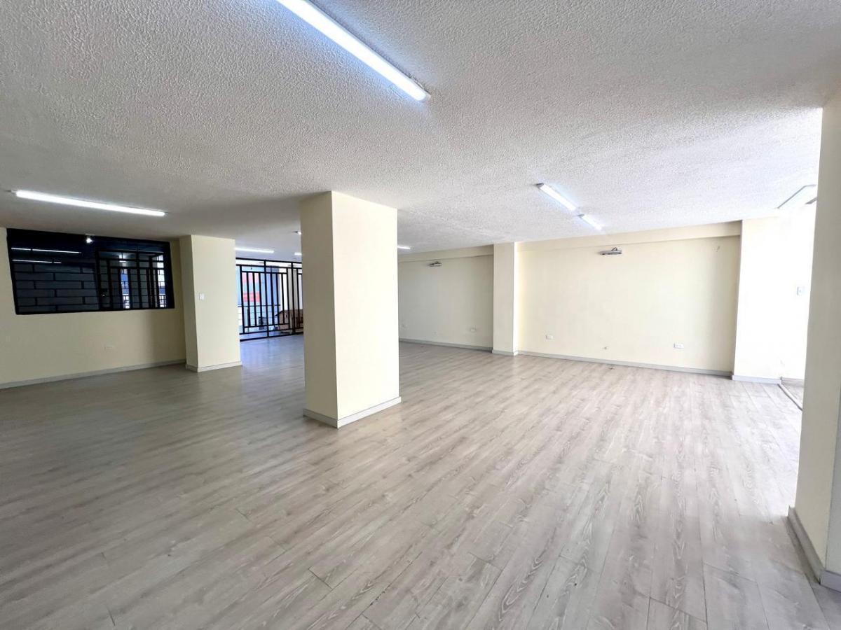 Mv - Sector La Carolina y Atahualpa Local Comercial en Venta de 105 m² — imagen 9