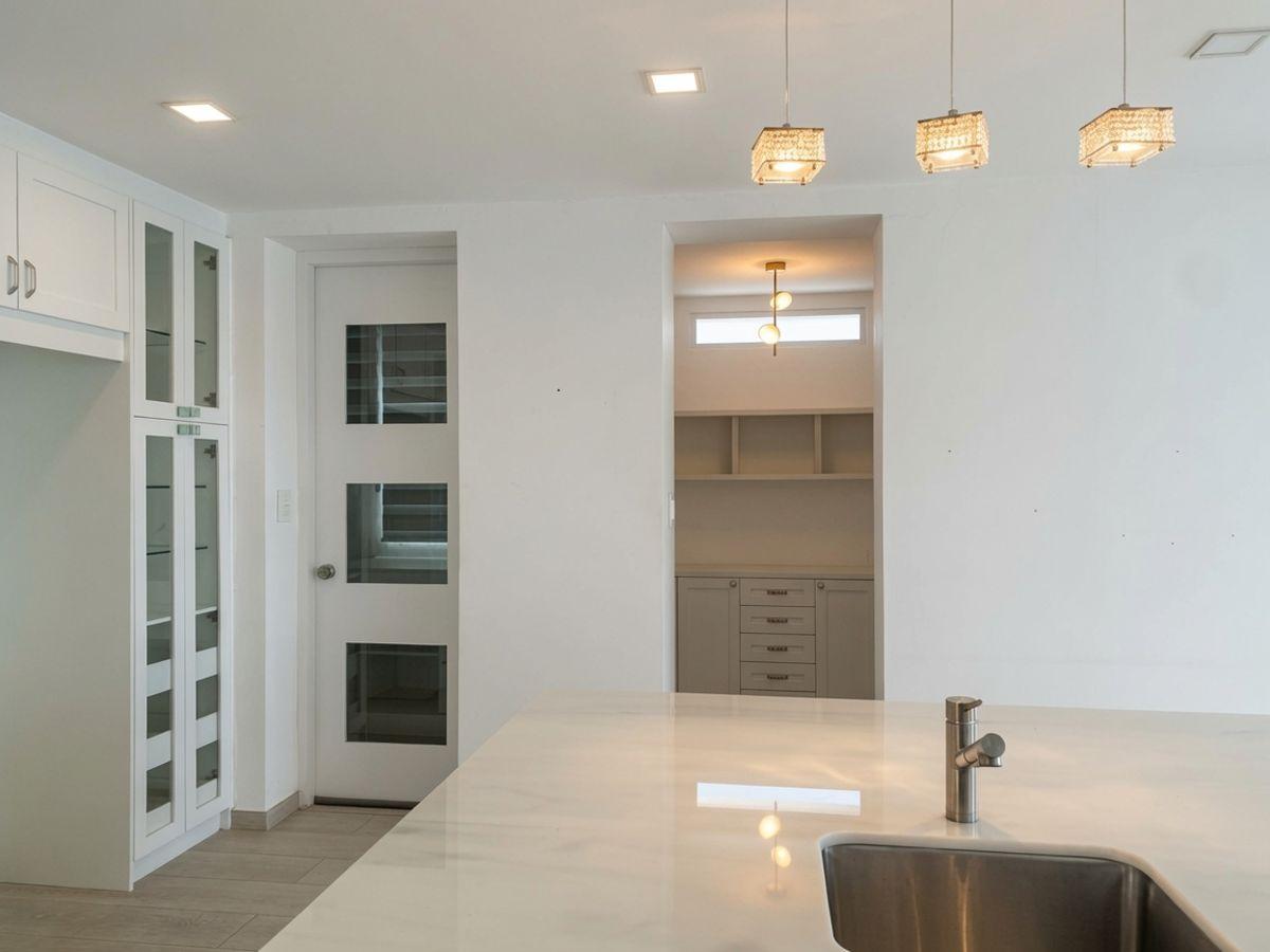 Exclusiva Casa Frente Al Mar de Venta en Marinablue Manta! Vista! Piscina!, Manabí — imagen 5