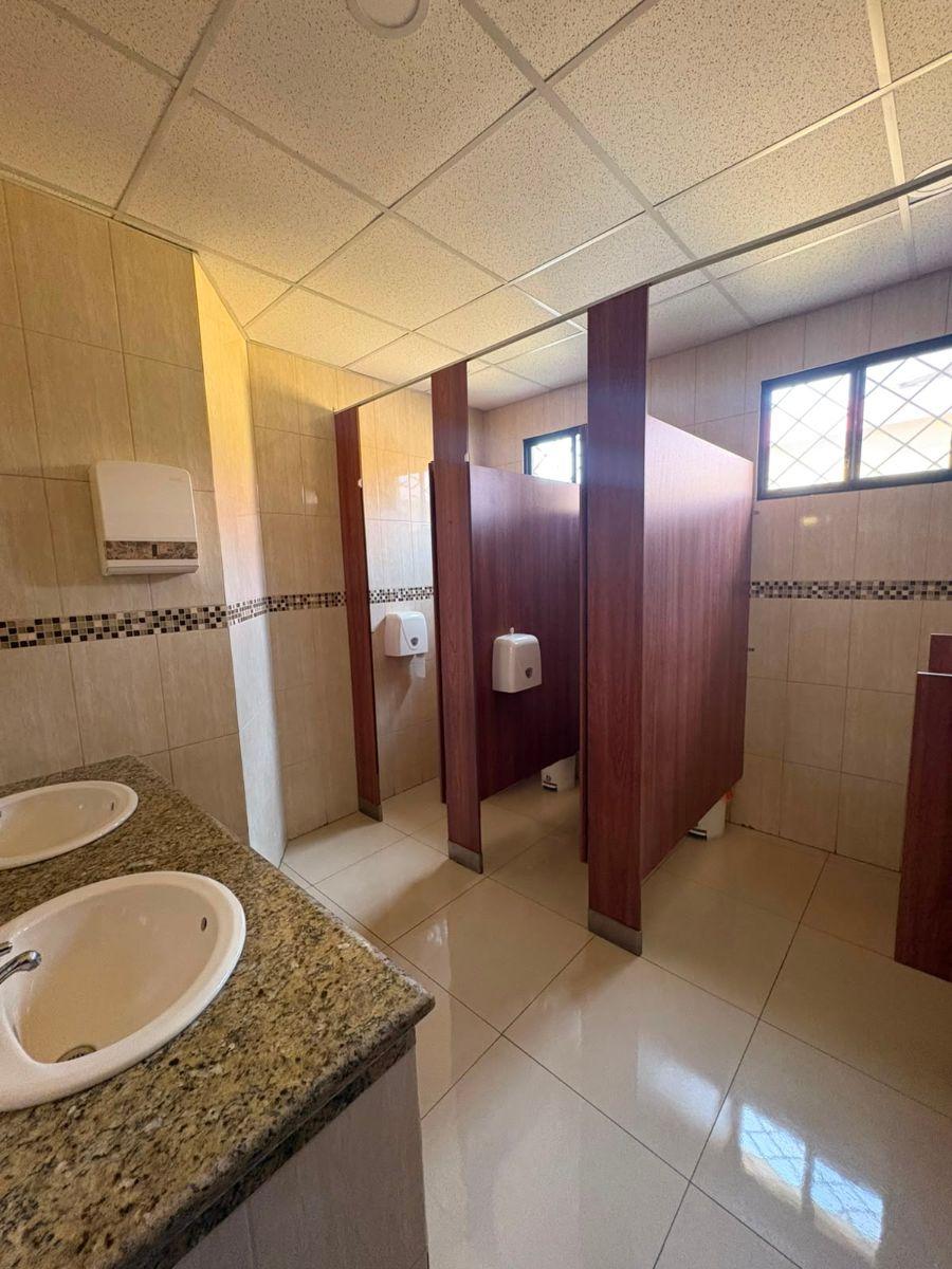 Se Vende Edificio Comercial en El Sector Kennedy Nueva, Guayas — imagen 9