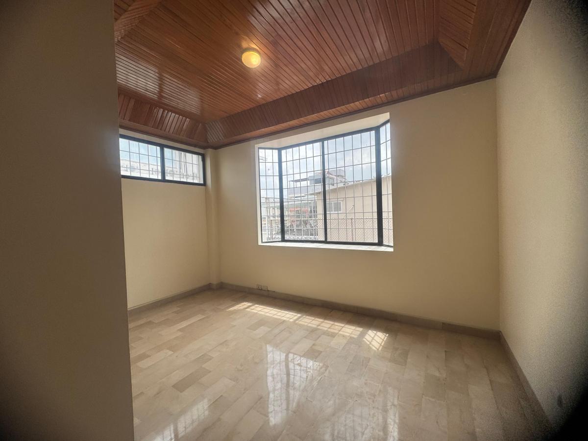Kennedy Norte Casa Comercial Apta Para Oficina Corporativa con 330 m² Impecable, Guayas — imagen 10