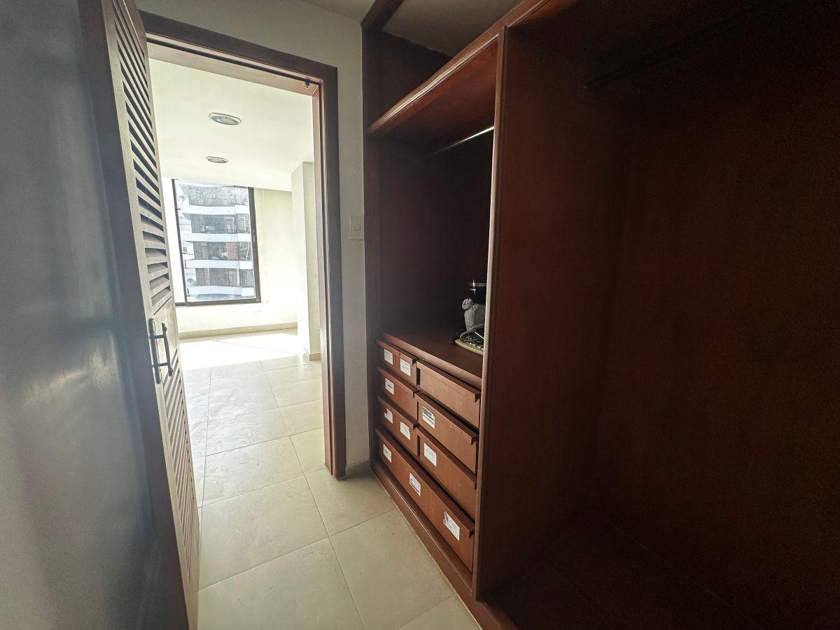 Se Vende Oficina con Vista Frontal a República del Salvador, Opción Departamento — imagen 7