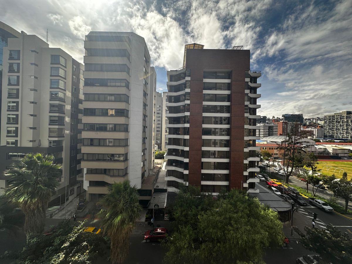 Se Vende Oficina con Vista Frontal a República del Salvador, Opción Departamento — imagen 4