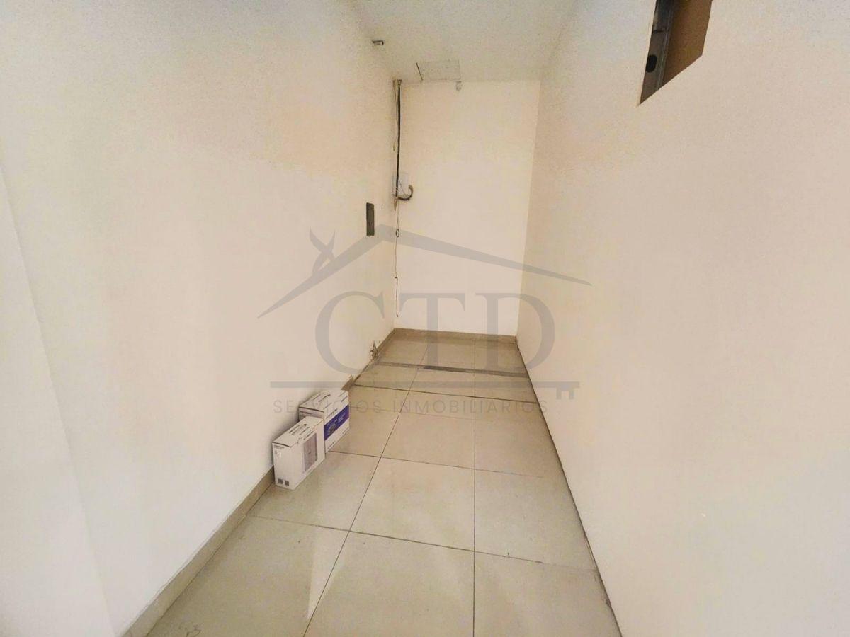 Local Comercial de 150 m² en Venta – Centro Comercial El Recreo — imagen 3