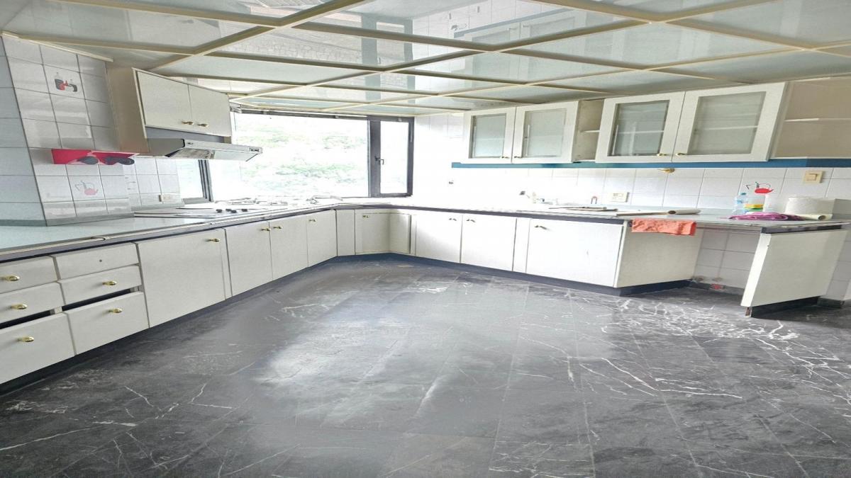 Vendo Departamento con Vista Panorámica en El Bosque a un Excelente Precio 250 m² — imagen 8