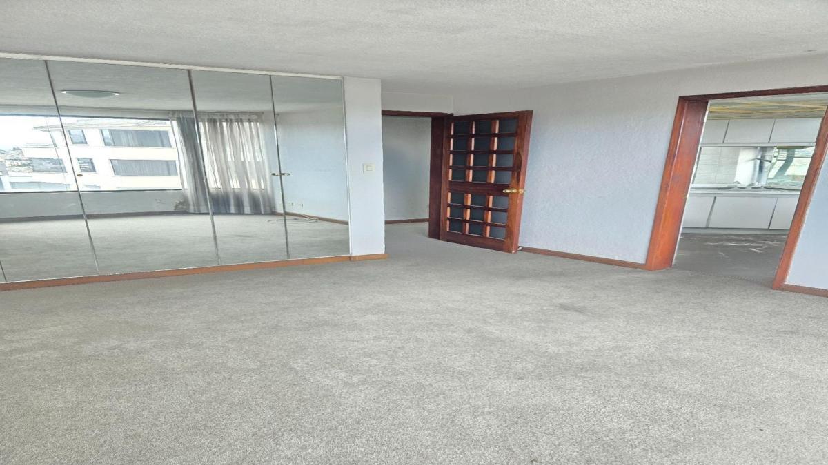 Vendo Departamento con Vista Panorámica en El Bosque a un Excelente Precio 250 m² — imagen 5