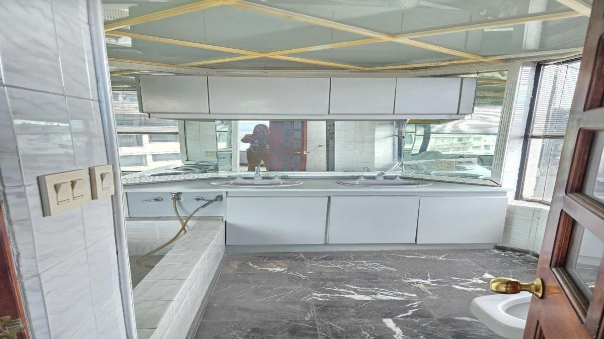 Vendo Departamento con Vista Panorámica en El Bosque a un Excelente Precio 250 m² — imagen 4