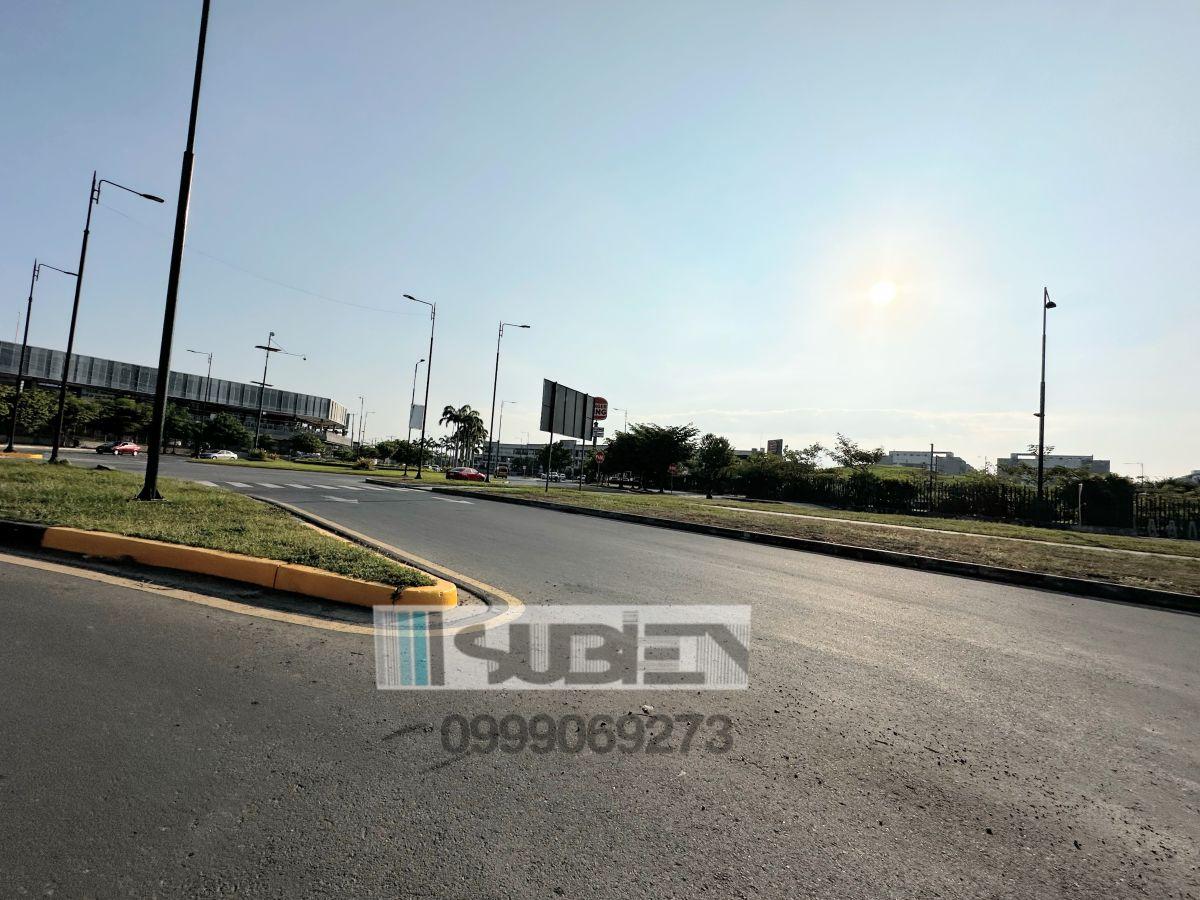 Vendo Local Comercial El Buijo Área Parqueo Útil Restaurantes Oficina Gym 213 m² Cubiertos Una Planta, Guayas — imagen 3