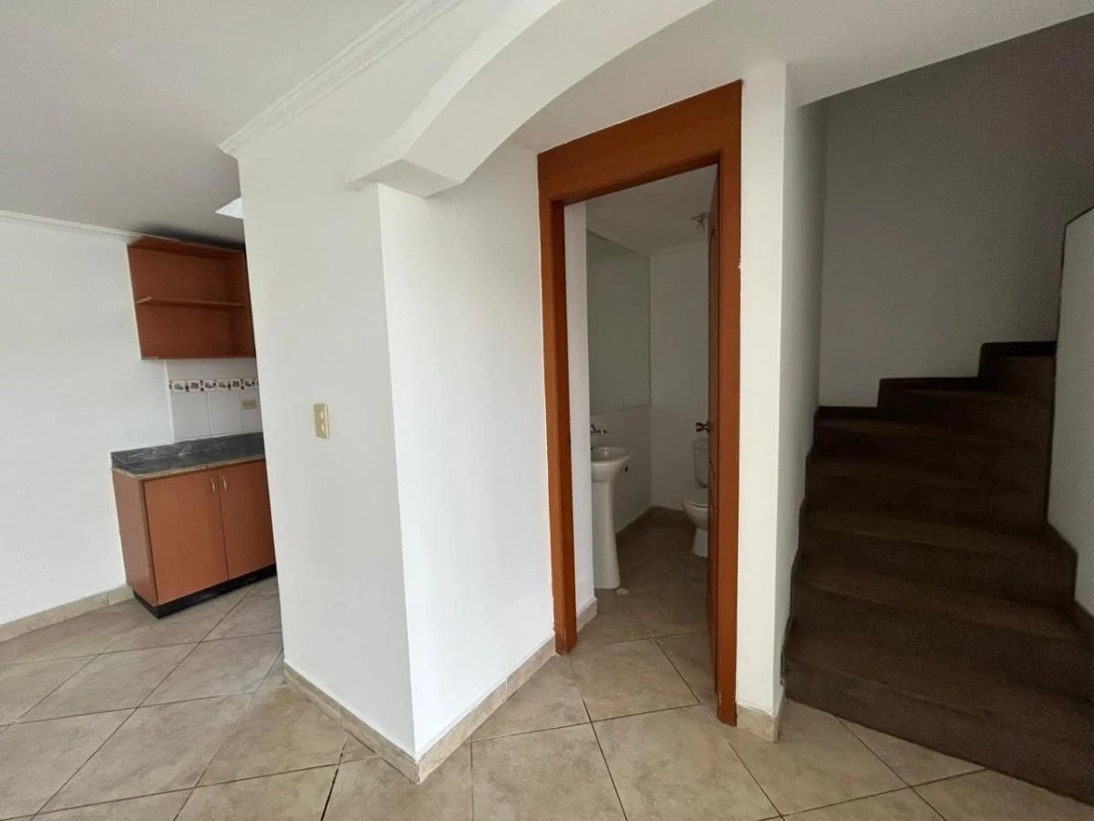 Casa en Venta de 3 Habitaciones, Sector Carretas de Carcelén — imagen 9