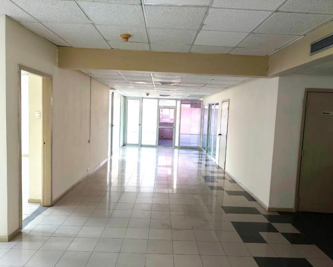 Venta de Oficina, Seguridad 24/7, Alborada 8, Guayas — imagen 4