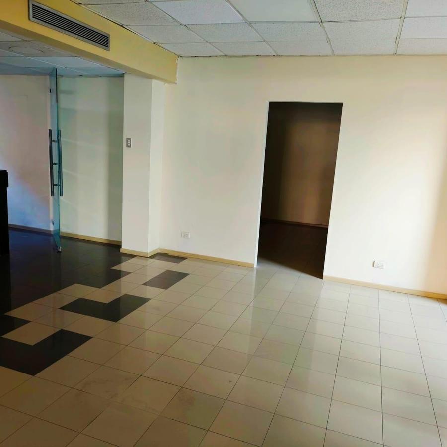 Venta de Oficina, Seguridad 24/7, Alborada 8, Guayas — imagen 3