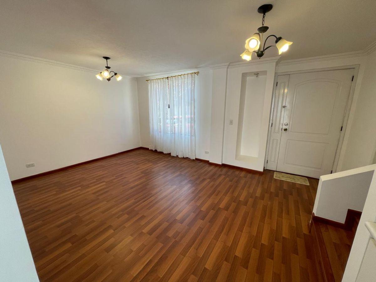 Casa de Venta, Sector Santa Lucía — imagen 8
