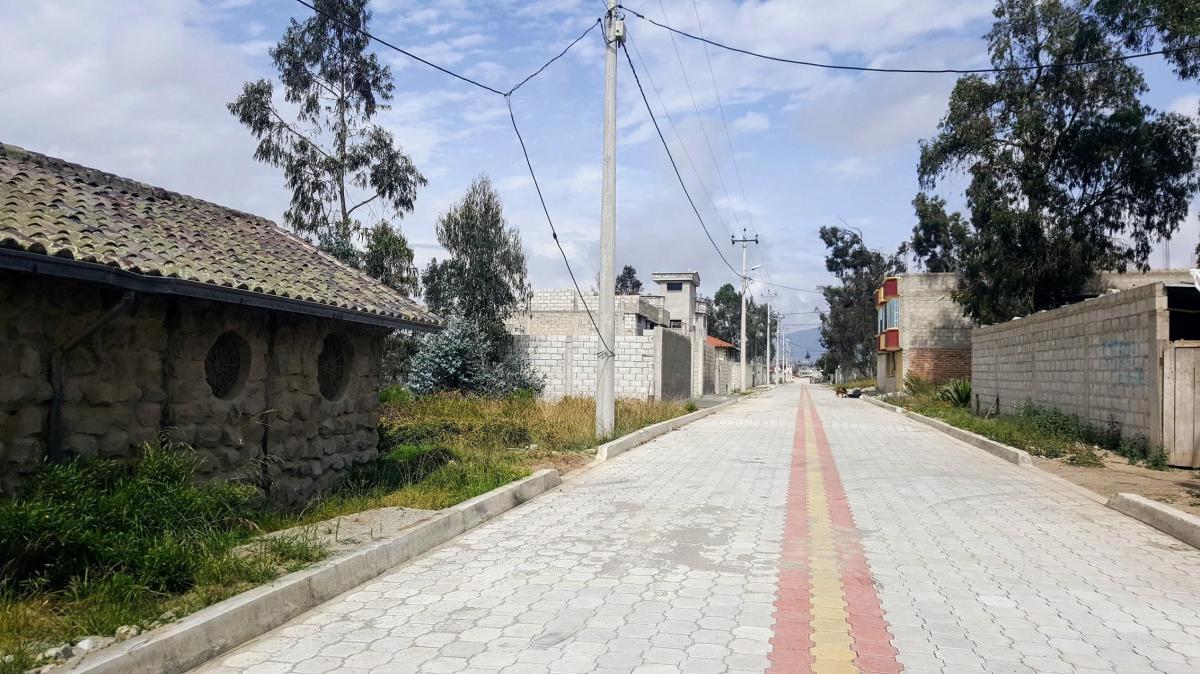 Hermoso Lote Urbanizado Plano Sector Marianitas de Calderón — imagen 6