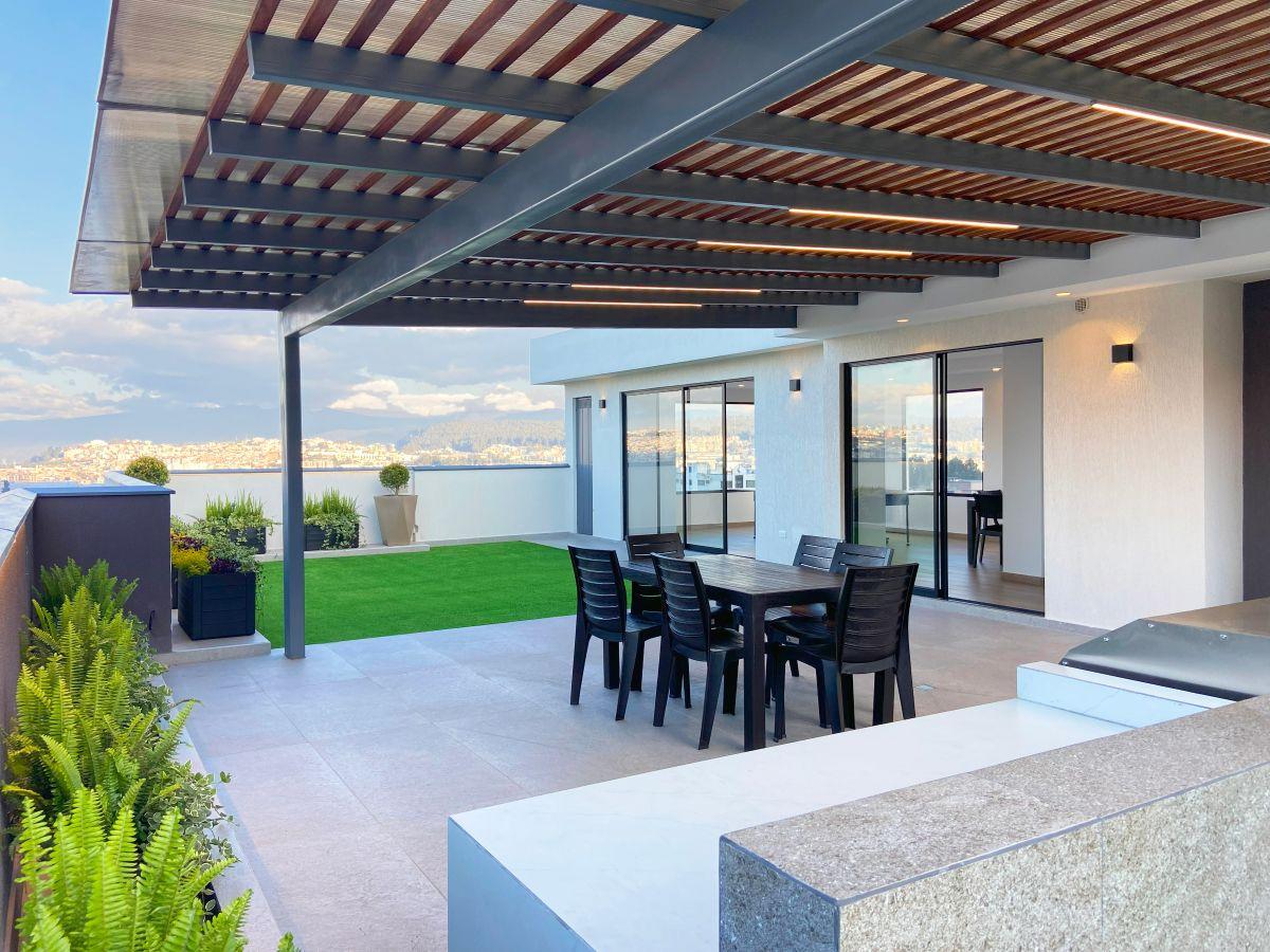 Suite de 57 m² Mas Patio de 19 m², Incluye Parqueadero y Bodega. Provincia de Pichincha — imagen 3
