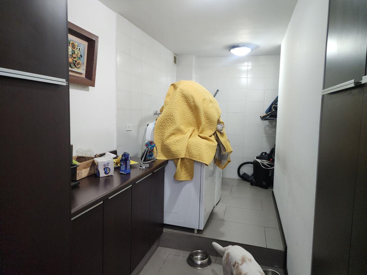 Excelente Vista! Vendo Departamento Grande Sector Bosque Colinas del Pichincha — imagen 3