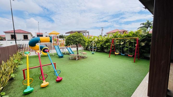 En V E N T a Lindo Dpto. Vista Al Rio, Balcon, Planta Baja - urb"Riverside" - 145 m², Guayas — imagen 5