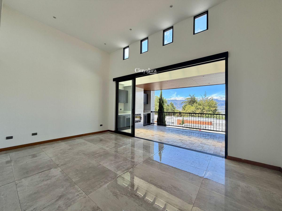 Departamento en Venta, Cumbayá, 2 Dorm., Vista, Terraza, Sala Estar, Piscina — imagen 9