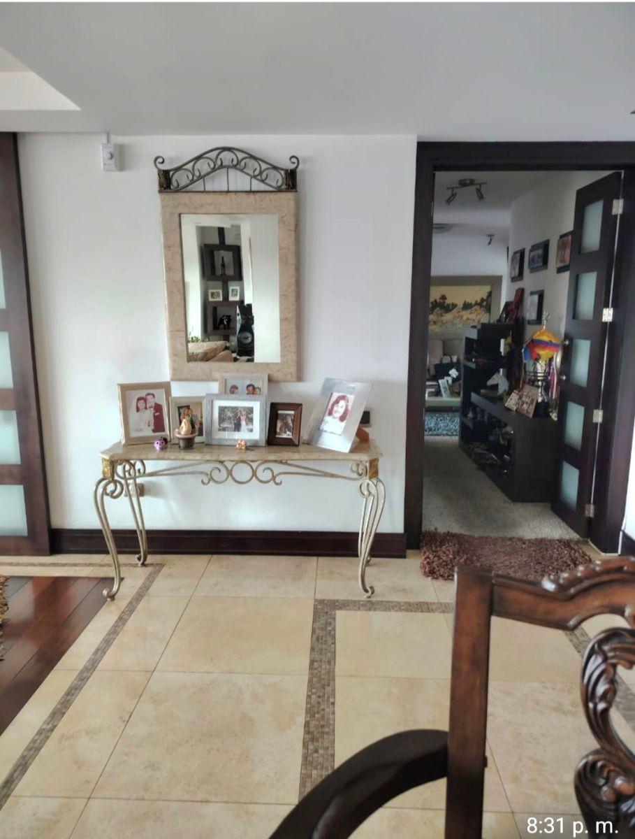 Vendo Departamento con Balcon, Vista Espectacular – Sector Quito Tenis — imagen 5