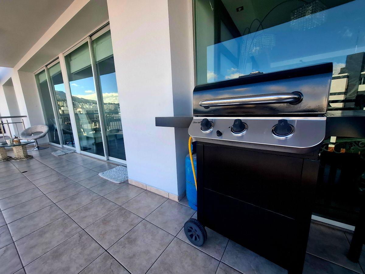 Vendo Departamento con Balcon, Vista Espectacular – Sector Quito Tenis — imagen 2