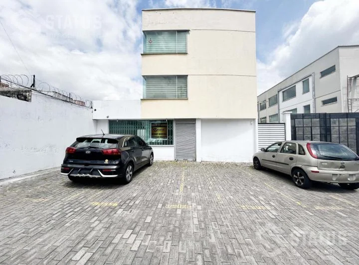 Venta de Local Comercial Sector Sangolquí - Cerca del Akí de San Rafael — imagen 1