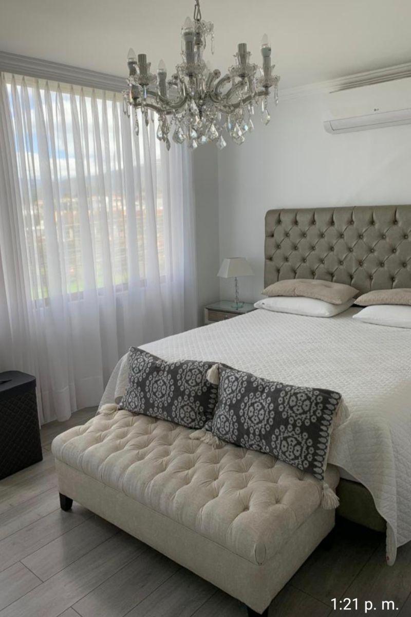 Vendo Departamento en Conjunto Privado - Sector Cumbayá — imagen 5