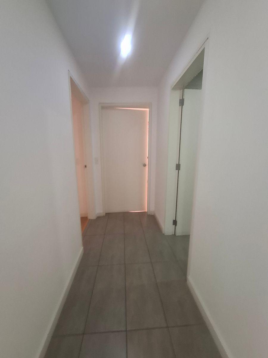 Vendo Moderno Departamento con Balcón - Sector Bellavista Baja — imagen 2