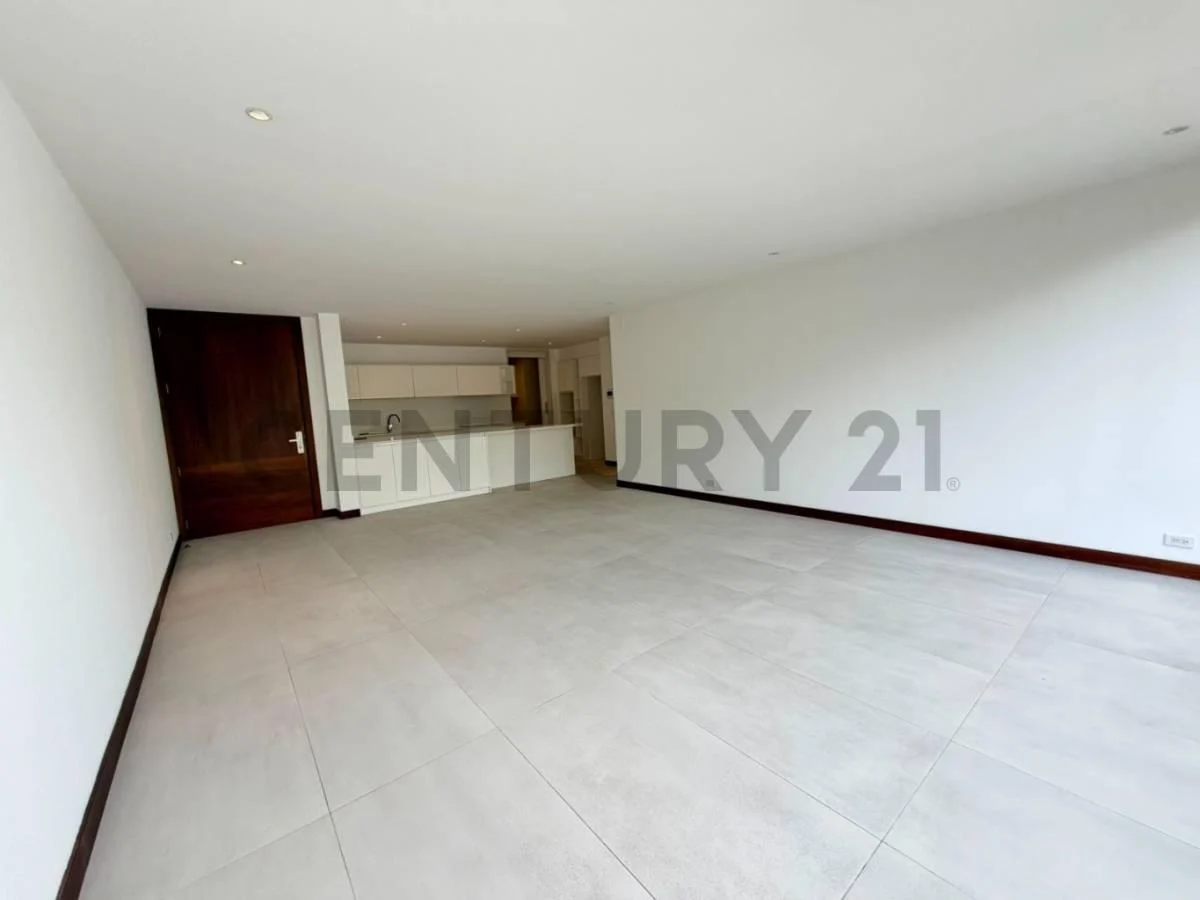En Venta Departamento. Sector Cumbayá — imagen 5