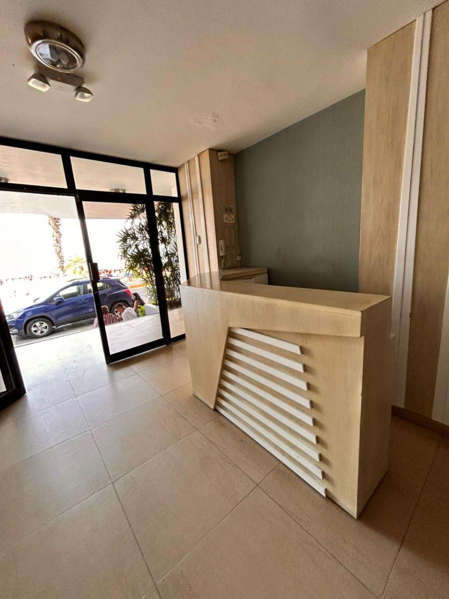 Departamento en Venta Frente Al Mar en Chipipe, Salinas, Condominio Casablanca — imagen 8