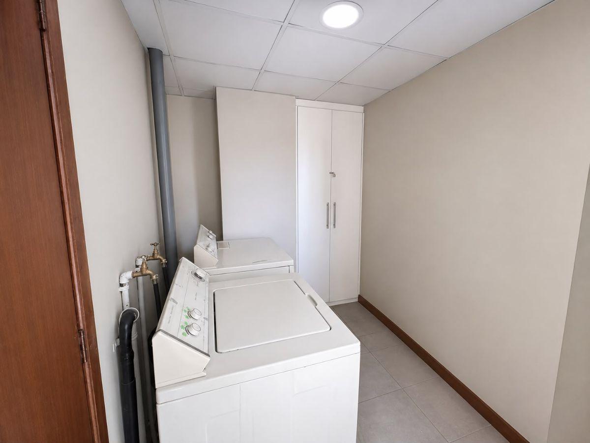 Departamento en Venta Sector República del Salvador — imagen 2